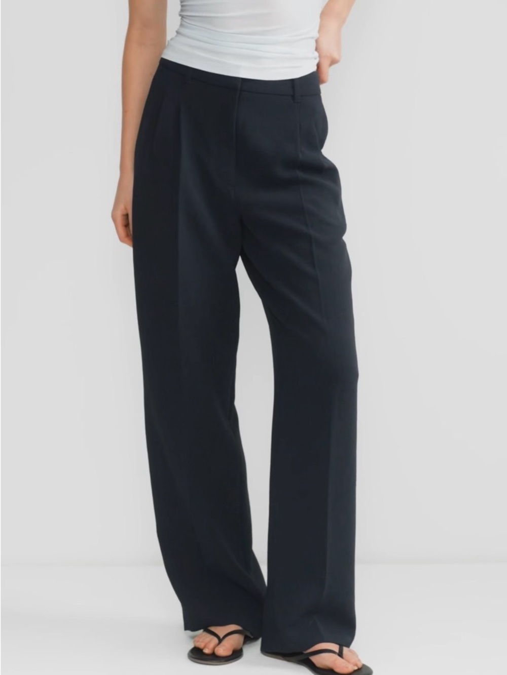 Wilfred Effortless Pant in size 2 Short